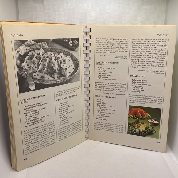 The Beta Sigma Phi International Fondue & Buffet Cookbook Spiral Vintage - Picture 8 of 11